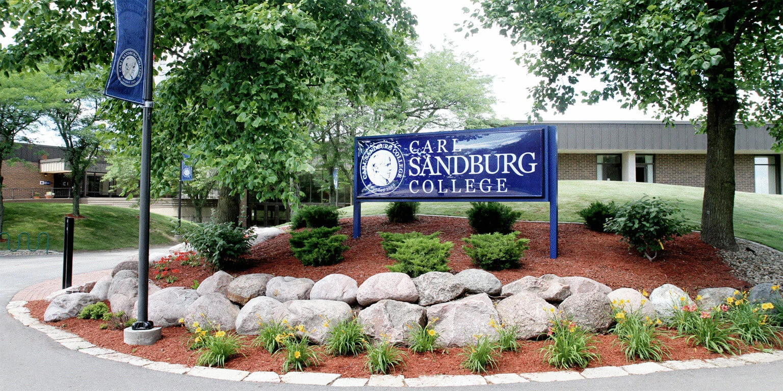 Carl Sandburg College campus