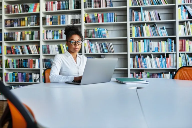 Effective Captioning Strategies: When to Use AI Versus Human