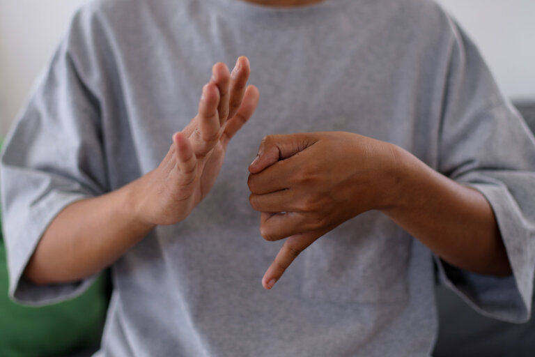 Six Ways to Support International Week of Deaf People
