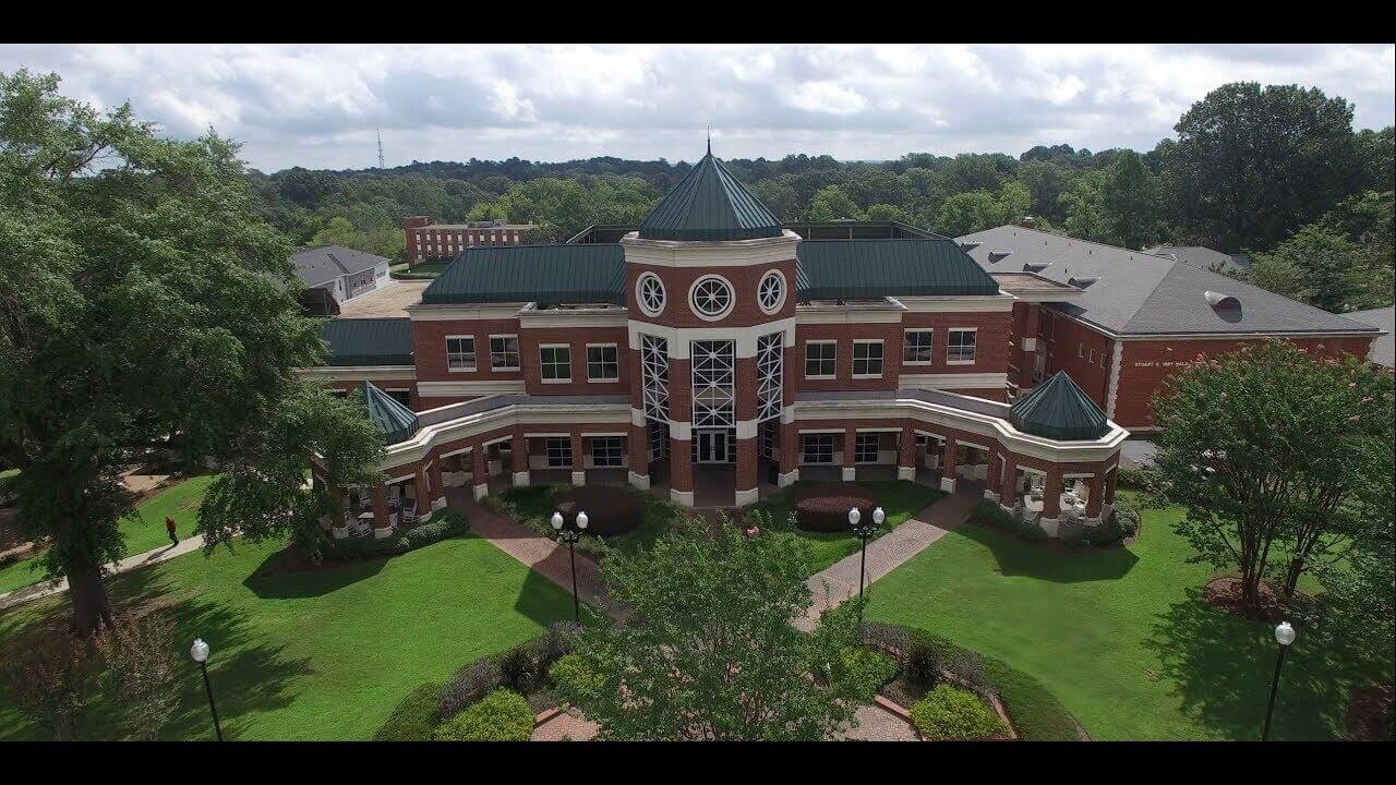 About Belhaven University