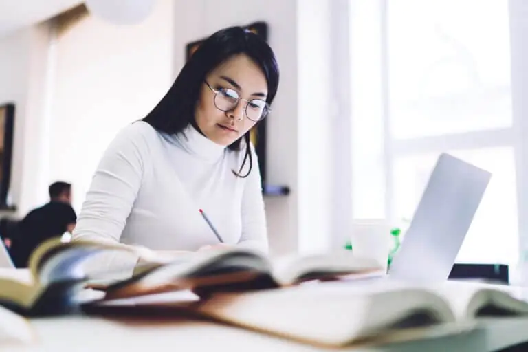 Competency-Based Learning: How to Support Non-Traditional Students