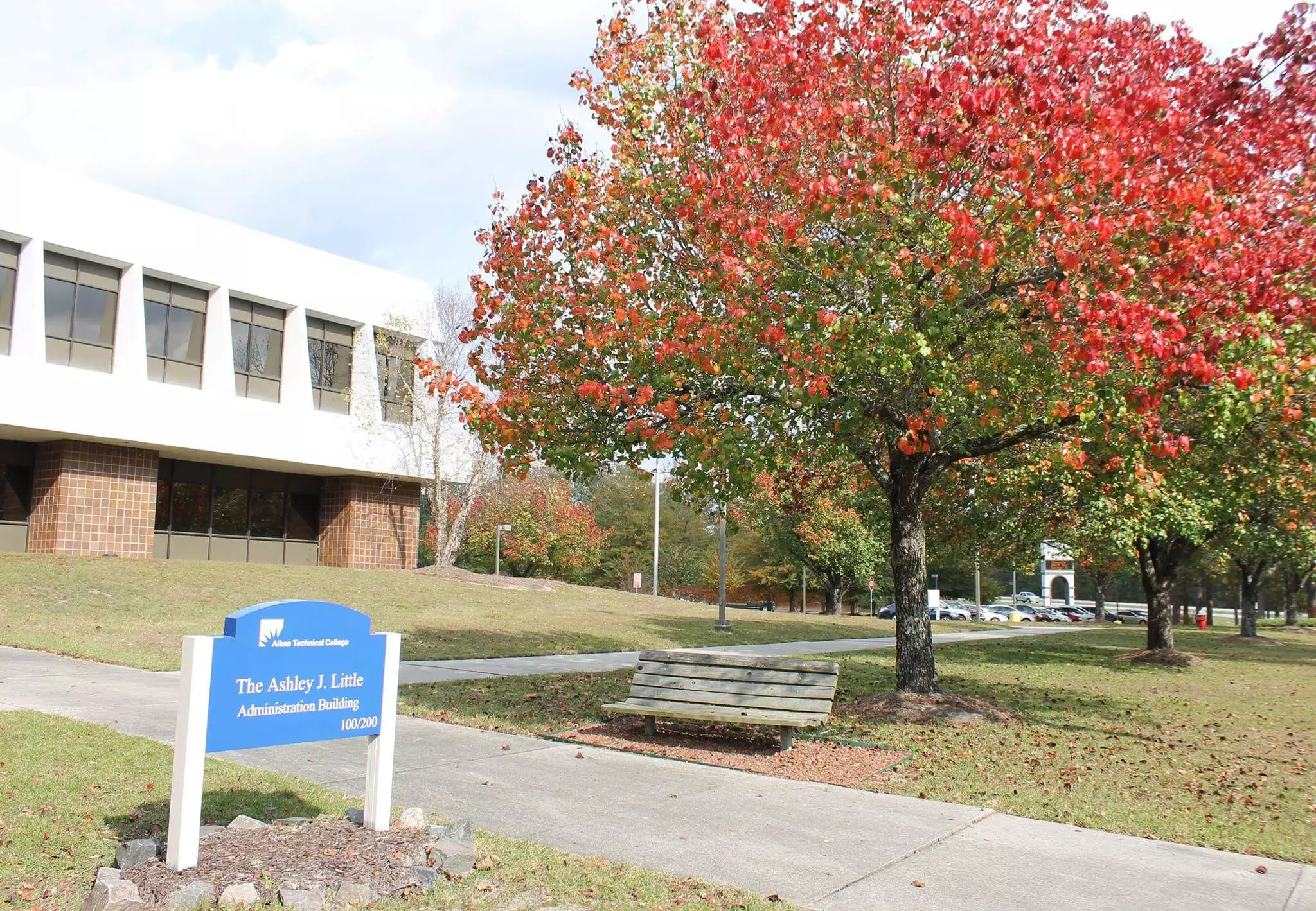 Aiken Technical College sign and building.